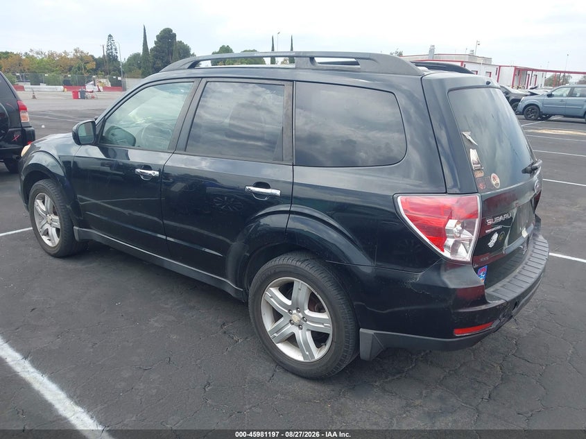 2010 SUBARU FORESTER auction photo 3