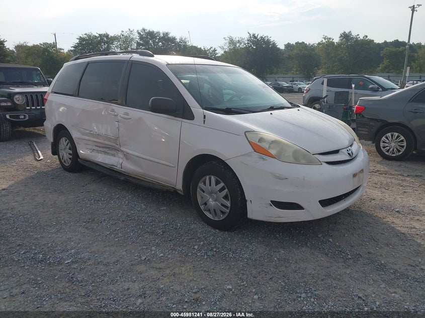 2007 TOYOTA SIENNA auction photo 1