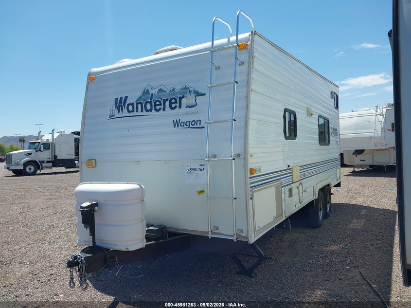 2000 WANDERER BY THOR IND WAGON TOY HAULER auction photo 2