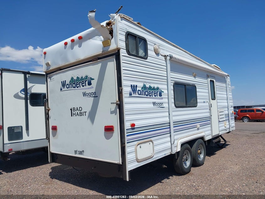 2000 WANDERER BY THOR IND WAGON TOY HAULER auction photo 4