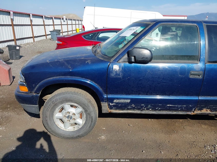 CHEVROLET S-10 2002 VIN 1GCDT19W828218696