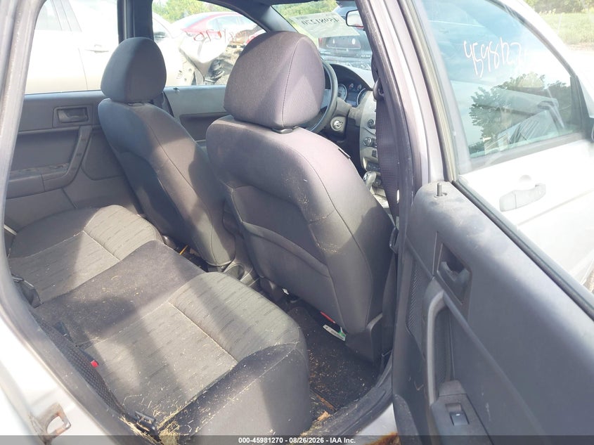 2011 FORD FOCUS auction photo 8