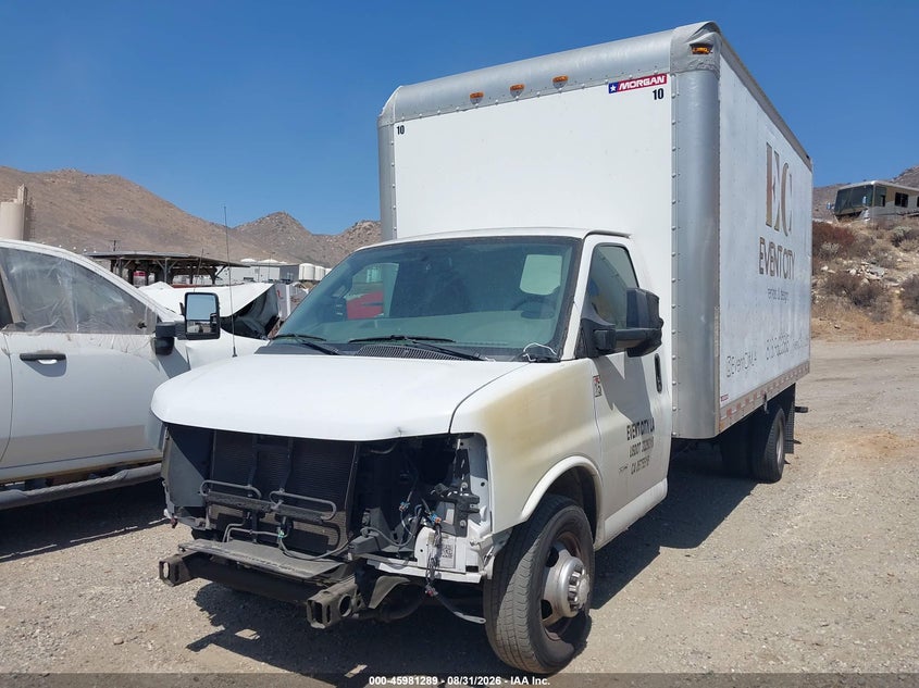 2018 CHEVROLET EXPRESS CUTAWAY auction photo 2