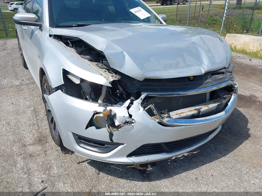 FORD TAURUS 2014 VIN 1FAHP2E82EG174147