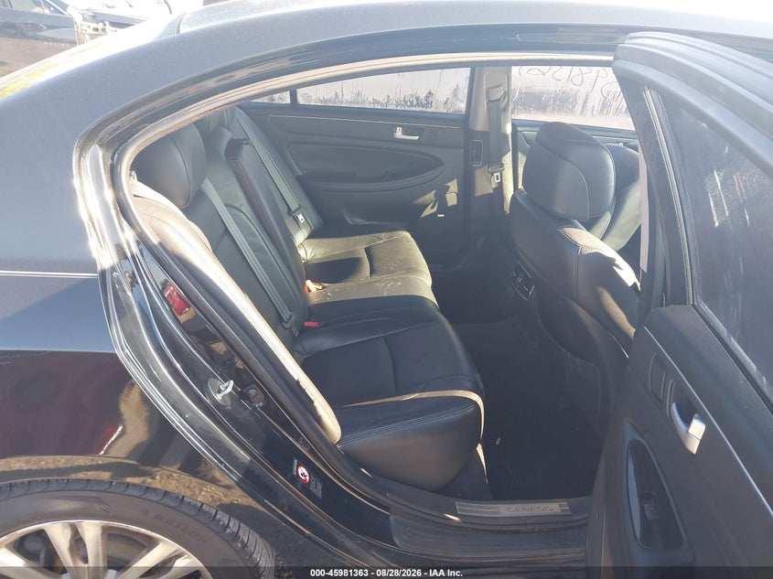 HYUNDAI GENESIS 2014 VIN KMHGC4DD5EU261579