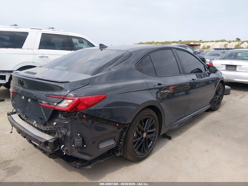 TOYOTA CAMRY - zdjęcie 19