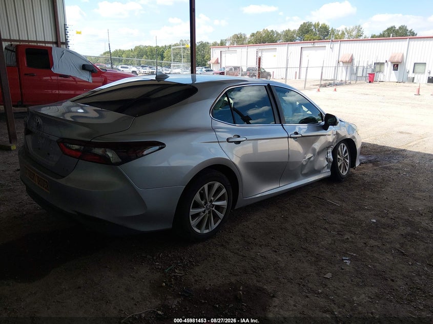 TOYOTA CAMRY - zdjęcie 4