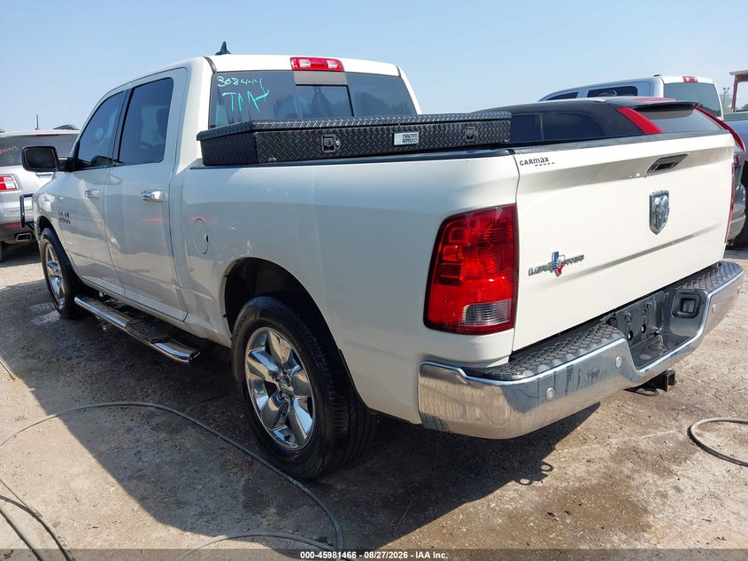 2016 RAM 1500 auction photo 3