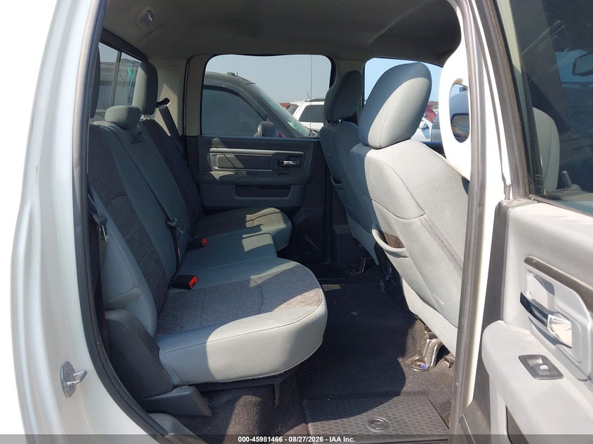 2016 RAM 1500 auction photo 8