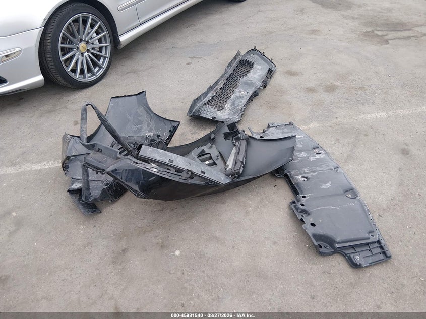 2018 TOYOTA COROLLA SEDAN 1.8L I-4 DOHC, VVT, REGULAR , 132HP