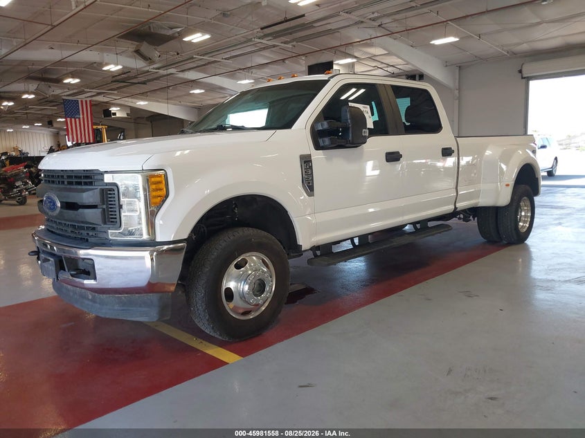 2017 FORD F-350 auction photo 2
