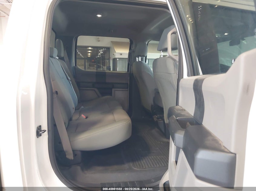 2017 FORD F-350 auction photo 8