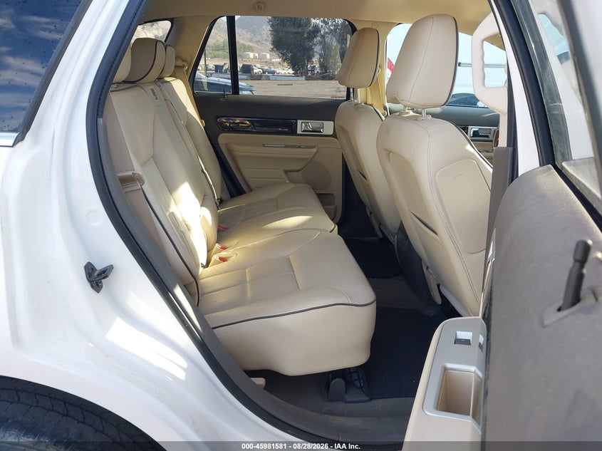 2010 LINCOLN MKX auction photo 8