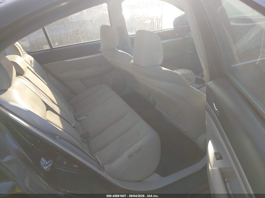 2012 SUBARU LEGACY auction photo 8