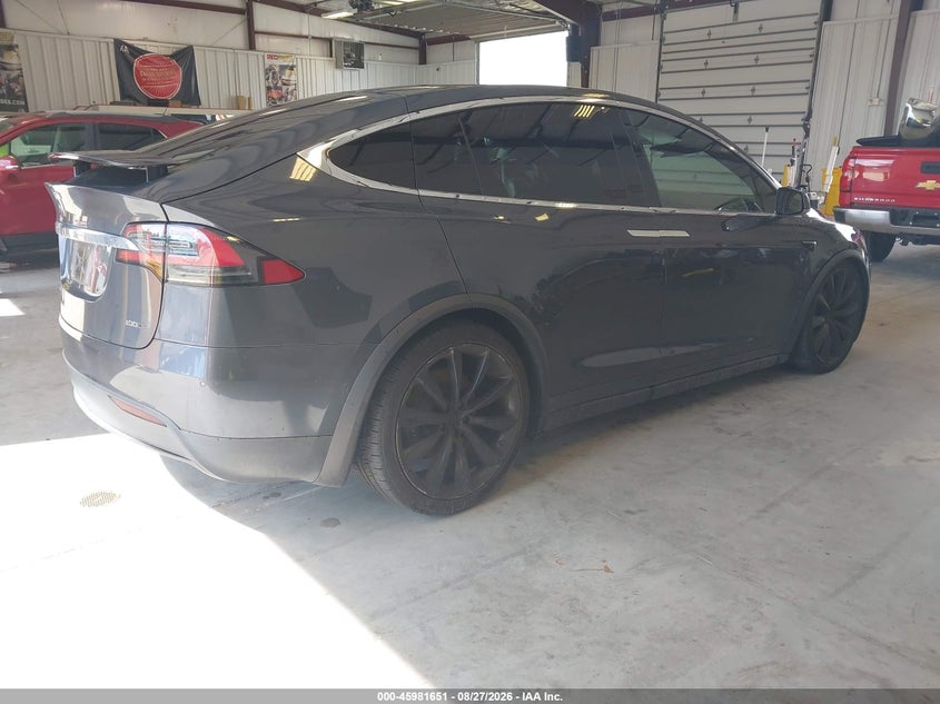 Vin: 5yjxcae25hf061024, lot: 46480891, tesla model x 100d/75d/90d 20174