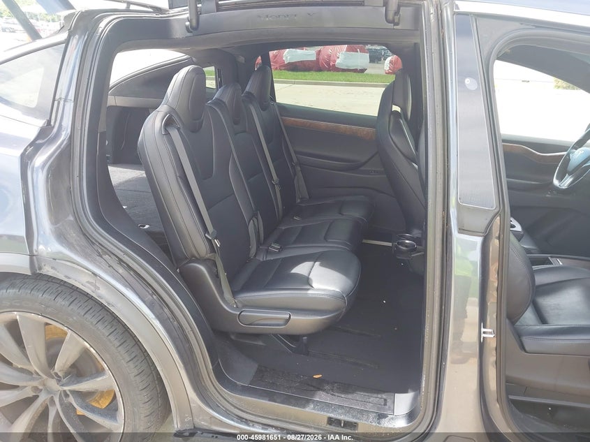 TESLA MODEL X 2017 VIN 5YJXCAE25HF061024