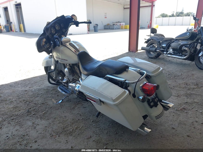 HARLEY-DAVIDSON FLHX 2008