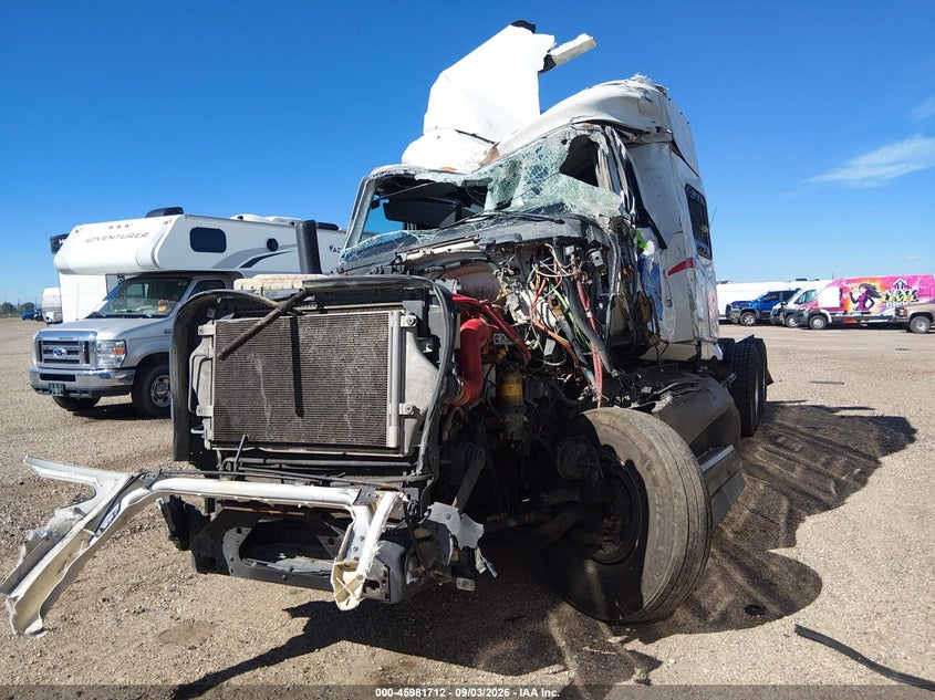 2018 INTERNATIONAL LT auction photo 2