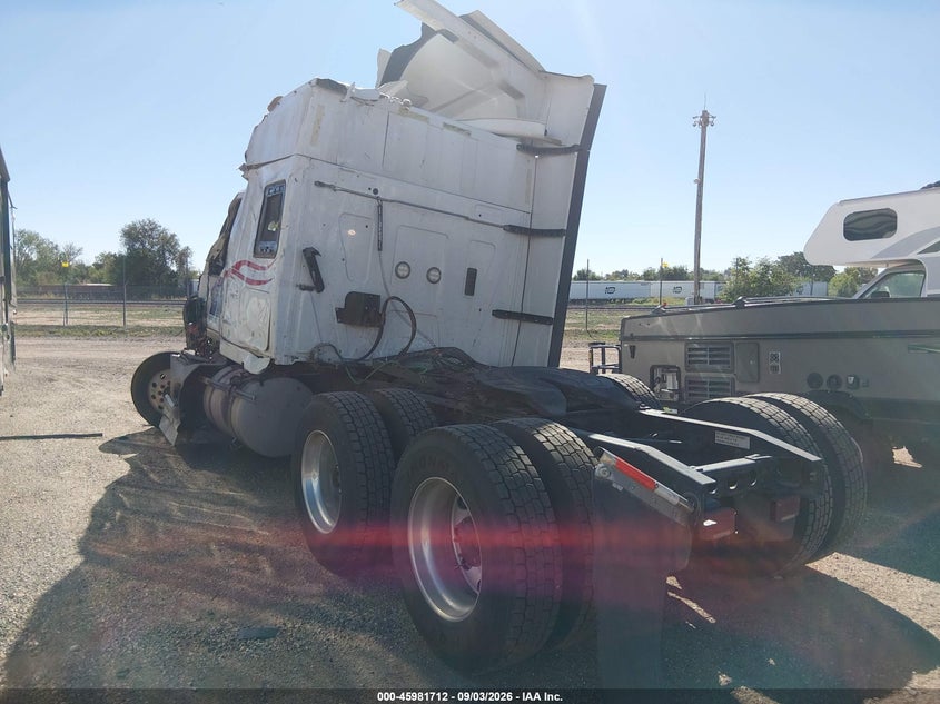 2018 INTERNATIONAL LT auction photo 3