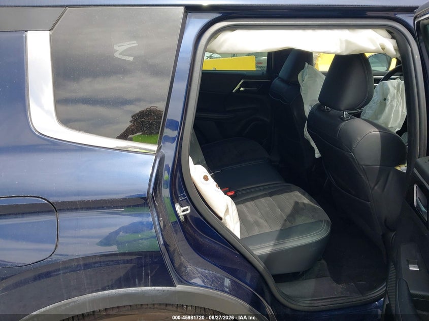 2023 MITSUBISHI OUTLANDER auction photo 8