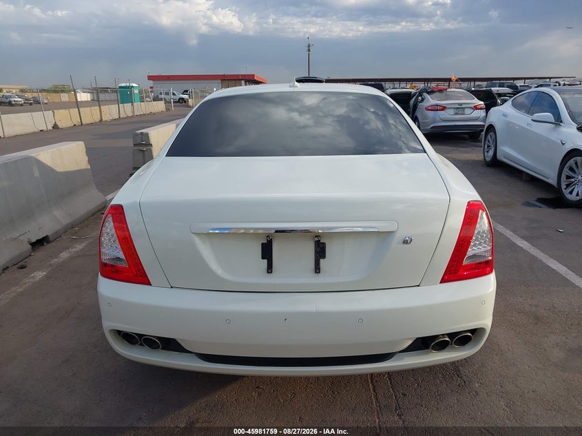 MASERATI QUATTROPORTE 2011 VIN ZAM39JKA8B0054479