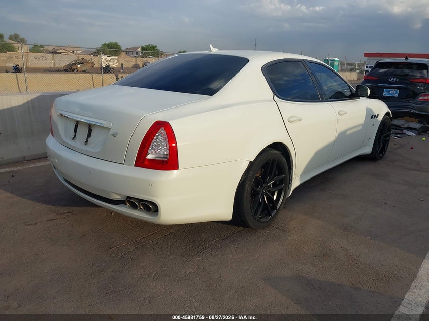 MASERATI QUATTROPORTE 2011 VIN ZAM39JKA8B0054479