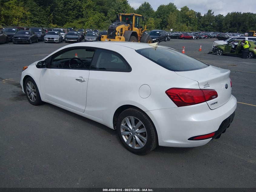 2015 KIA FORTE KOUP auction photo 3