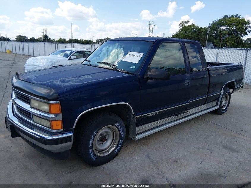 1996 CHEVROLET GMT-400 auction photo 2
