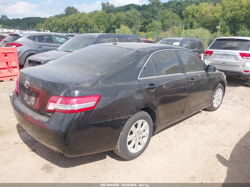 2010 TOYOTA CAMRY auction photo 4