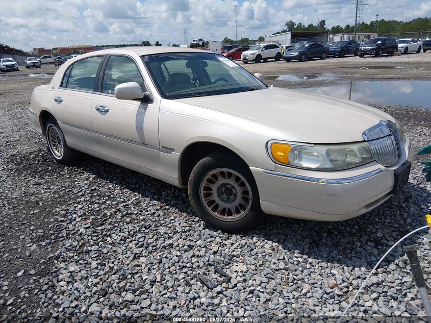 Lincoln Town Car Cartier — фото 1