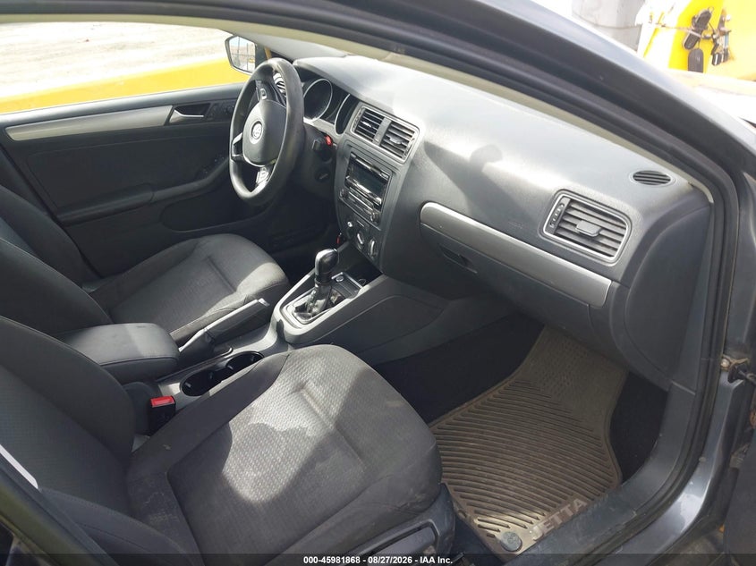 2015 VOLKSWAGEN JETTA auction photo 5
