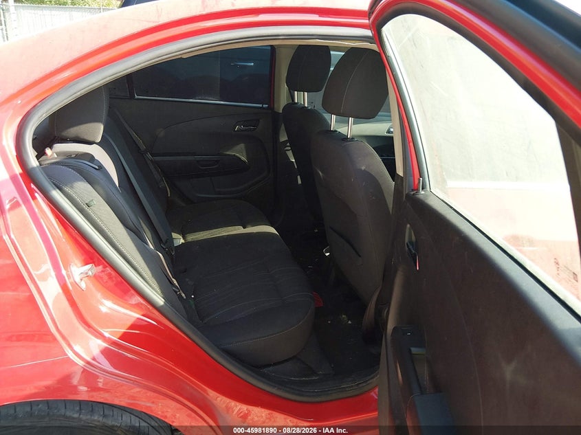 2015 CHEVROLET SONIC auction photo 8