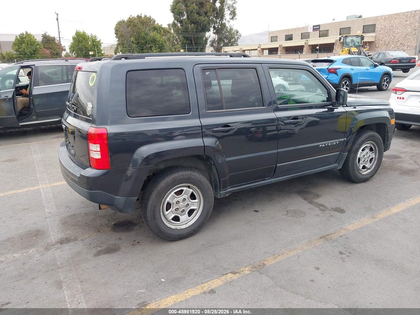 2014 JEEP PATRIOT auction photo 4