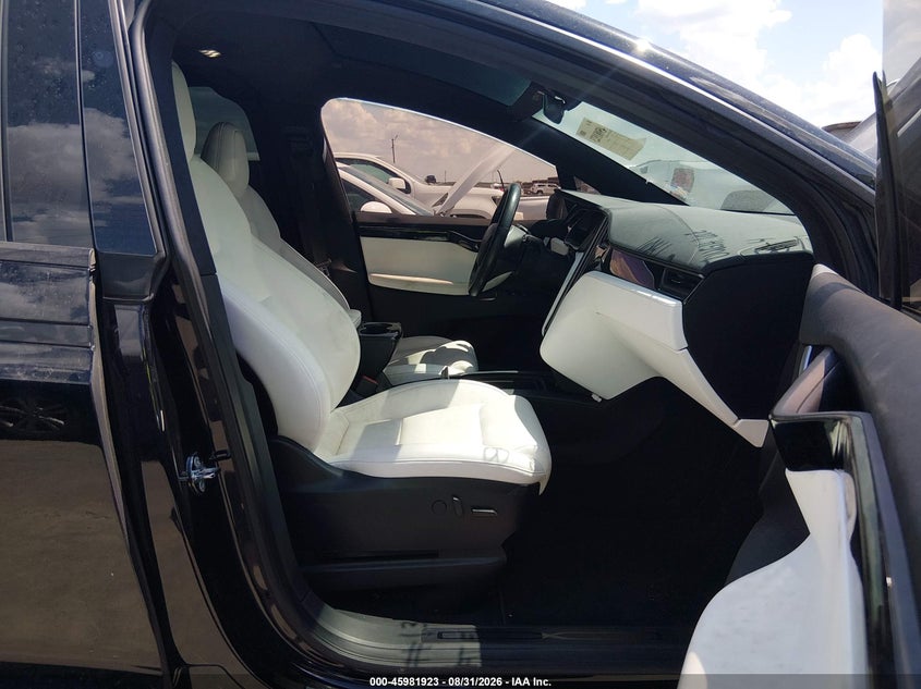 TESLA MODEL X 2020 VIN 5YJXCDE24LF272211