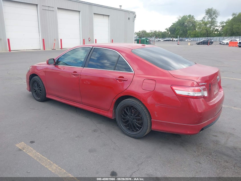 2010 TOYOTA CAMRY auction photo 3