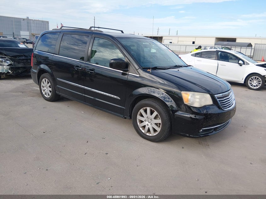 2014 CHRYSLER TOWN & COUNTRY auction photo 1