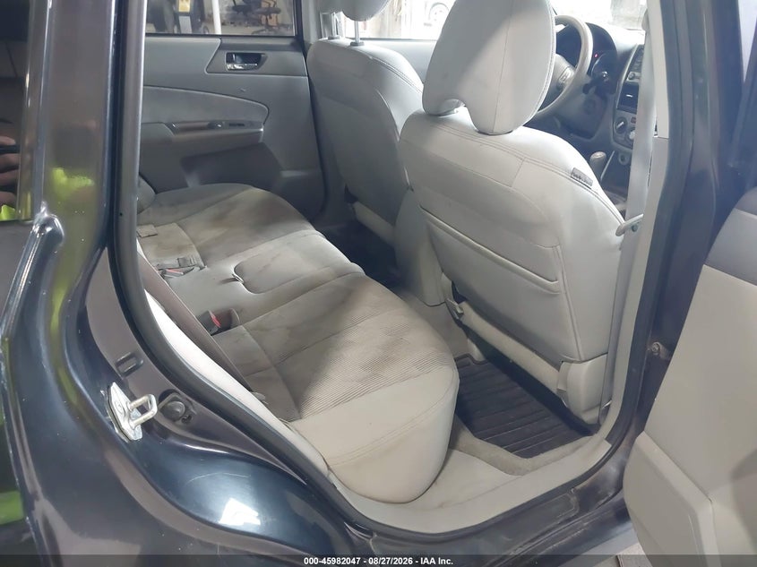 2009 SUBARU FORESTER auction photo 8