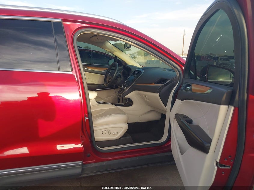 LINCOLN MKC 2015 VIN 5LMCJ1A97FUJ32339