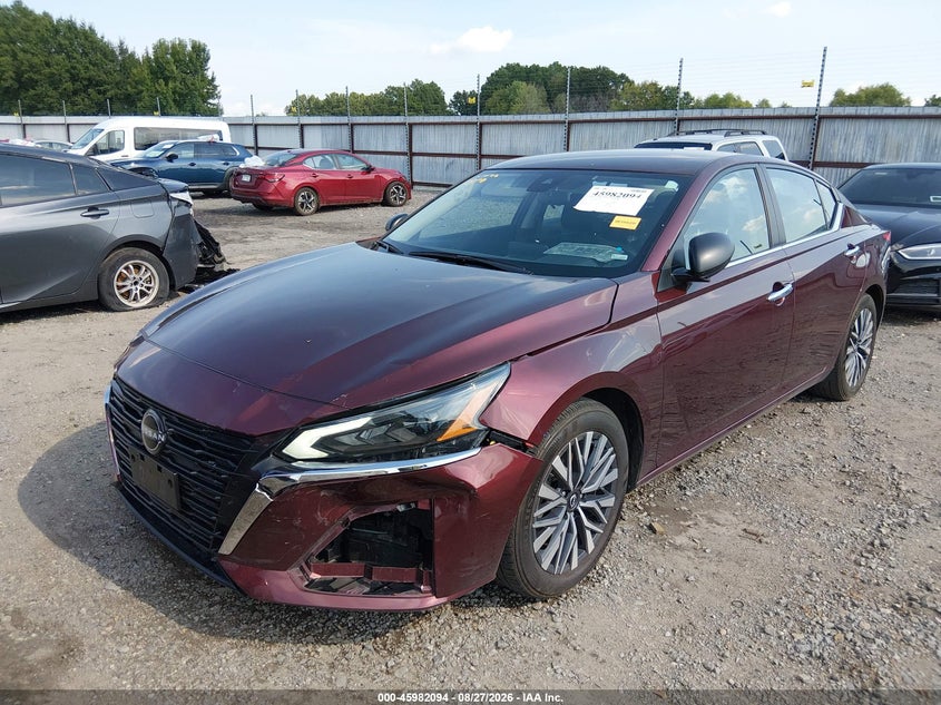 2025 Nissan Altima, Left Front, IAAI, VIN 1N4BL4DV3SN373557 — photo 2