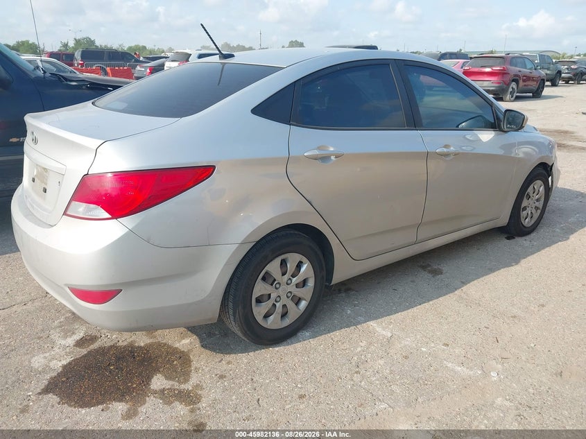 2016 HYUNDAI ACCENT auction photo 4