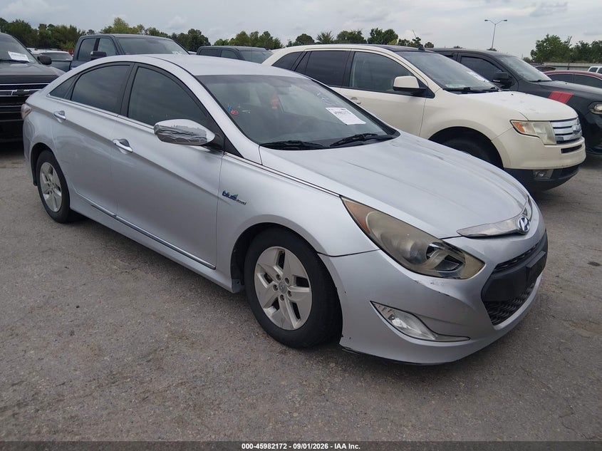 2011 HYUNDAI SONATA HYBRID auction photo 1