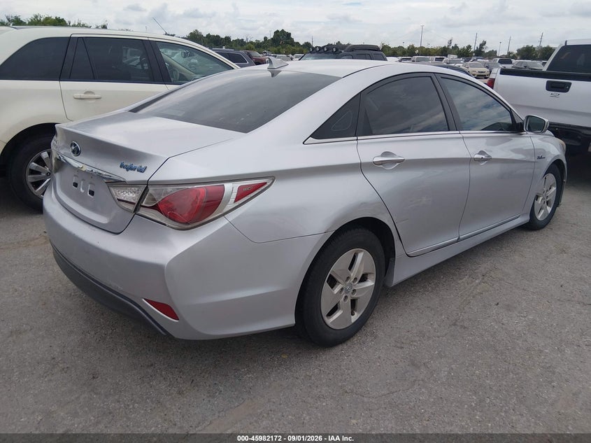 2011 HYUNDAI SONATA HYBRID auction photo 4