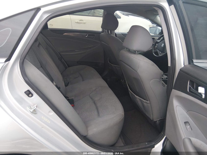 2011 HYUNDAI SONATA HYBRID auction photo 8