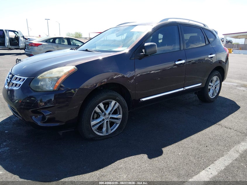 2015 Nissan Rogue, Перёд и зад, IAAI, VIN JN8AS5MT0FW656645 — фото 2
