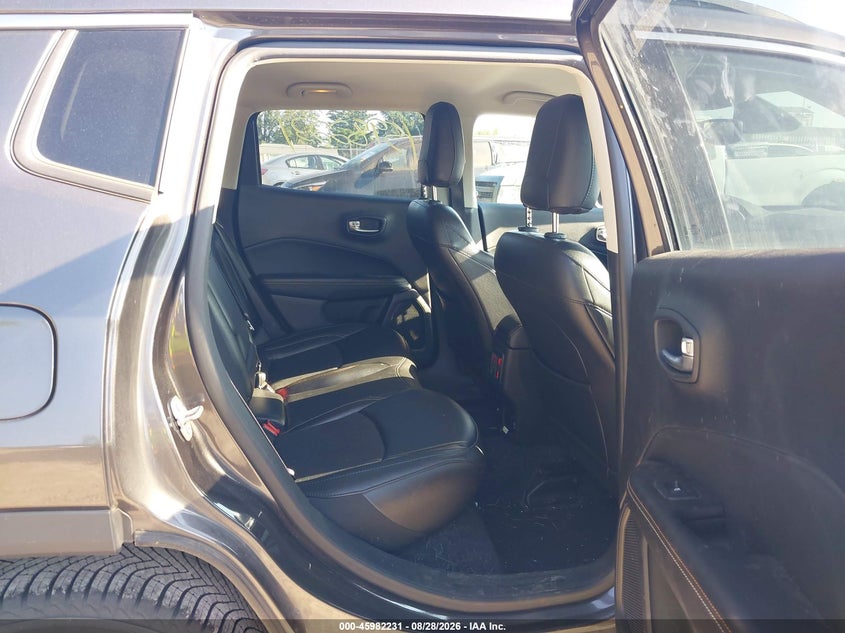 2019 JEEP COMPASS auction photo 8