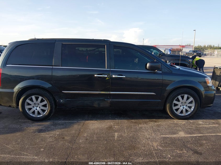 CHRYSLER TOWN & COUNTRY 2014 VIN 2C4RC1BG0ER358677