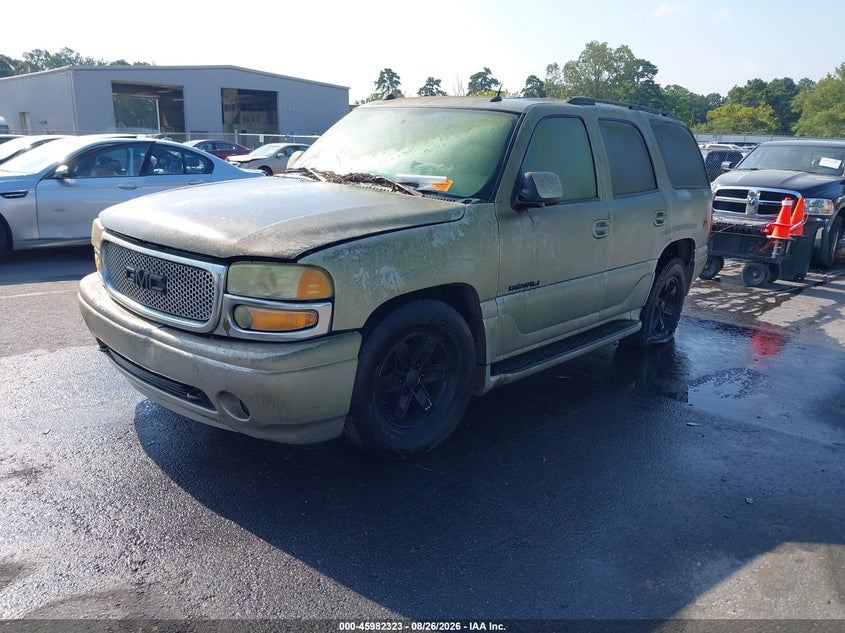 2005 GMC Yukon, Normal Wear & Tear, IAAI, VIN 1GKEK63U75J204544 — photo 2