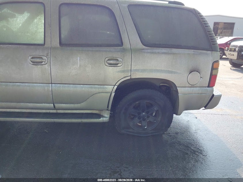 2005 GMC YUKON auction photo 6