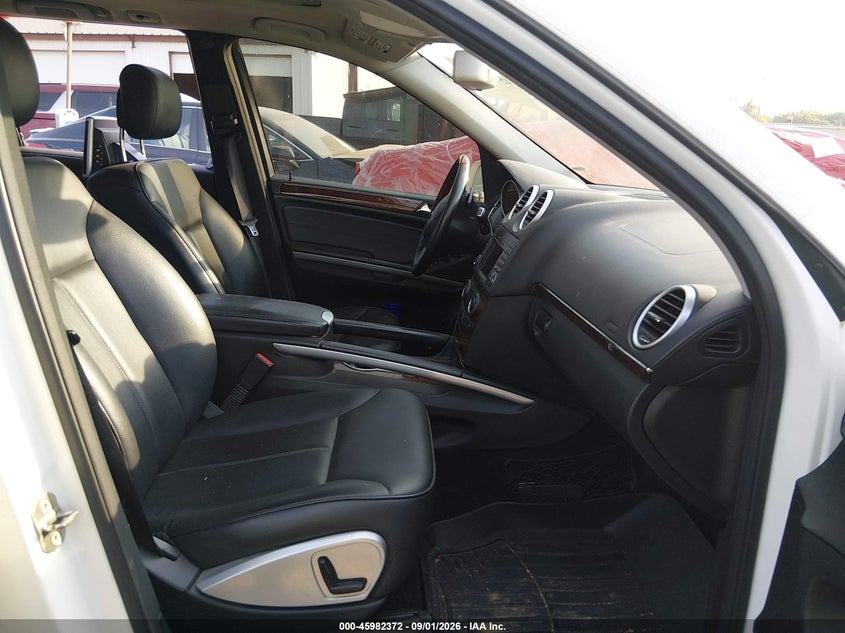 2010 MERCEDES-BENZ GL 350 BLUETEC auction photo 5