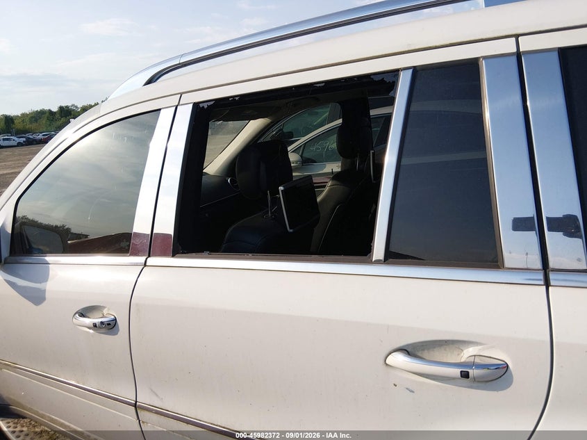 2010 MERCEDES-BENZ GL 350 BLUETEC auction photo 6
